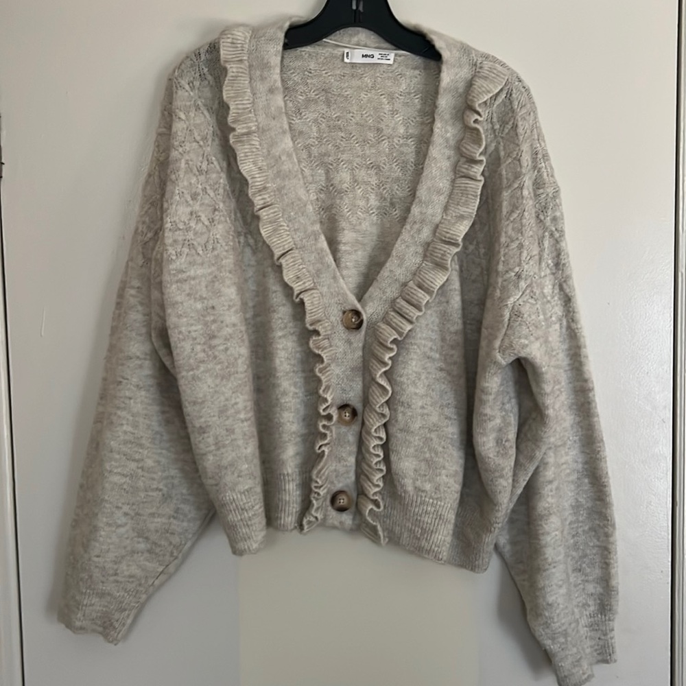 Mango sweater